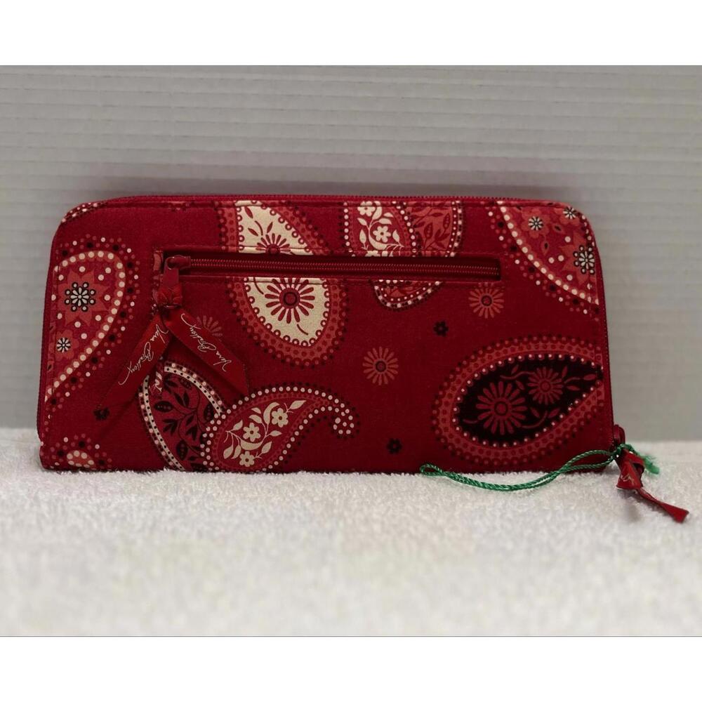 Vera Bradley Mesa Red Travel Wallet - Picture 2 of 3